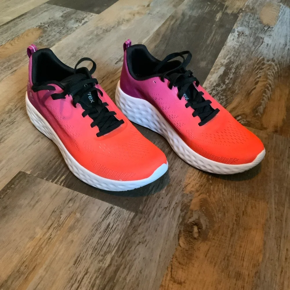 Aertex Women's Gradient Pink-Orange Running Shoe Size 10